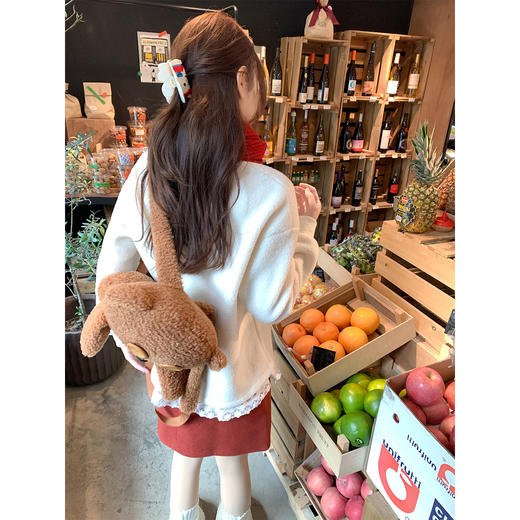 <曾小咸推荐> 现货秒杀！微信超特价！刺绣羊羔毛无帽圆领卫衣 日常189.99 立减90 秒杀99.99！ 商品图4