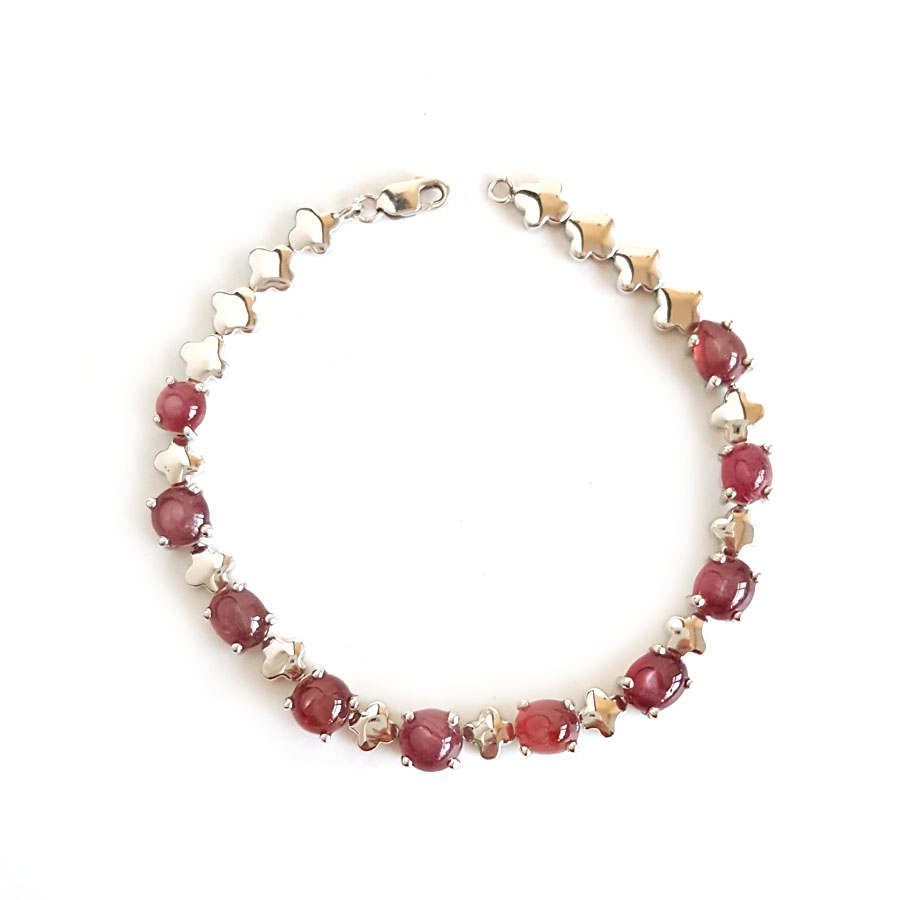 【天然正品】AU750白金排镶四叶草蛋面星光红宝石手链链长：17.5CM女士141125AH22