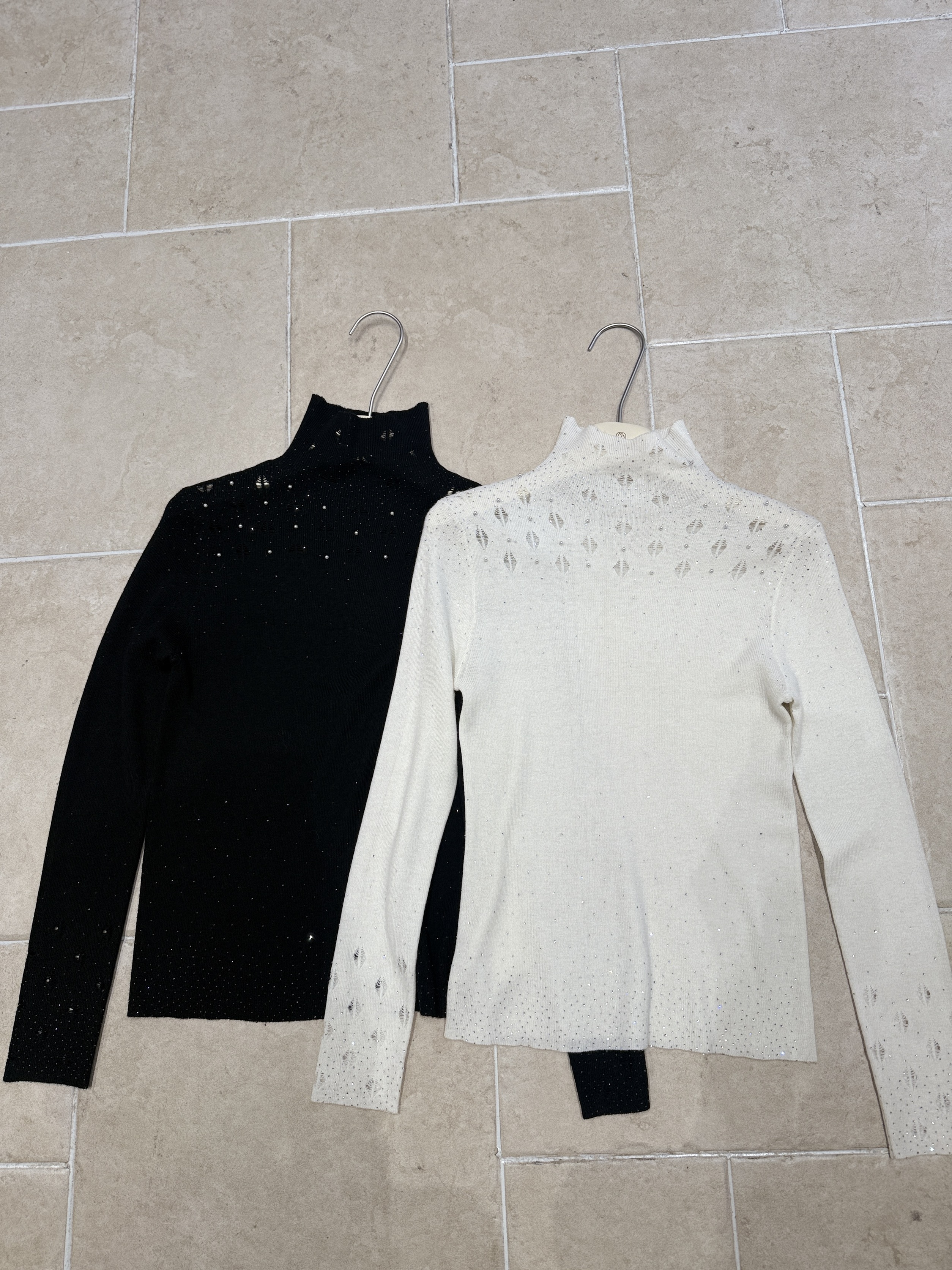 【门店同款】ENJOY冬季“暖冬新奢”高领镂空珍珠钻 168099593