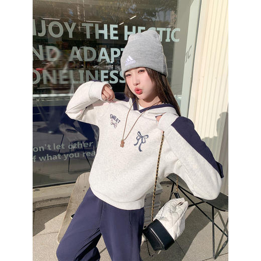 【169元任选2件】现货！撞色连帽加绒卫衣 商品图2