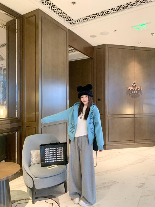 <曾小咸推荐>现货秒杀！微信超特价！蓝色连帽拉链短款卫衣加绒 日常229.99 立减100 秒杀129.99！ 商品图7