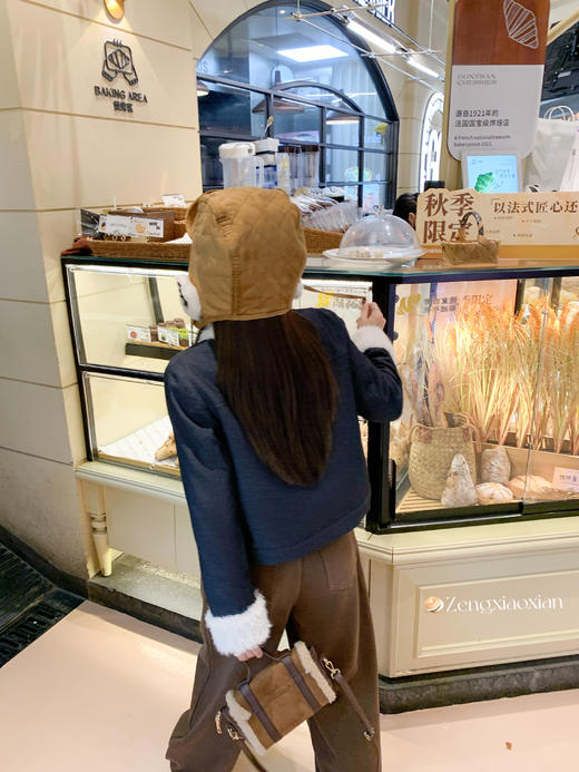 <曾小咸推荐> 现货秒杀！微信超特价！复古藏蓝色毛毛领外套夹棉 日常279.99 立减120 秒杀159.99！ 商品图12