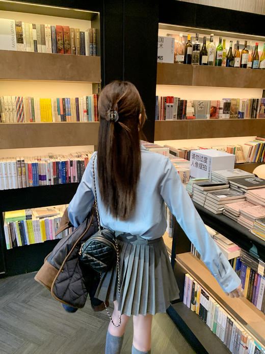 <曾小咸推荐>现货秒杀！微信超特价！韩系学院风 日常169.99 立减110 秒杀79.99！！ 灰色百褶裙  秒杀89.99！ 商品图6