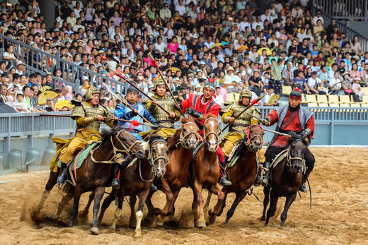 限时立减800！爆款新品！【河南B线-何之河南亲子5日】带娃领略中原风采！包下一层宫殿体验唐宫盛宴！河南博物院，黄河游览，清明上河园，少林寺、大东东京梦华演出，精致唐服妆造旅拍 商品图6