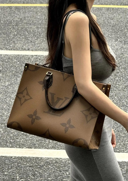 LV On the go 老花 单肩包 商品图3
