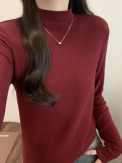 【1件拍德绒双面磨毛保暖打底衫】✅德绒自发热黑科技🌞保暖升级‼️软糯亲肤🌥️不起球不挑人❗️真的好穿到哭😍  ✅⭕️再也不用穿臃肿保暖衣了‼️面膜般丝滑亲肤🤩上身轻若无物-OTFS 商品图5