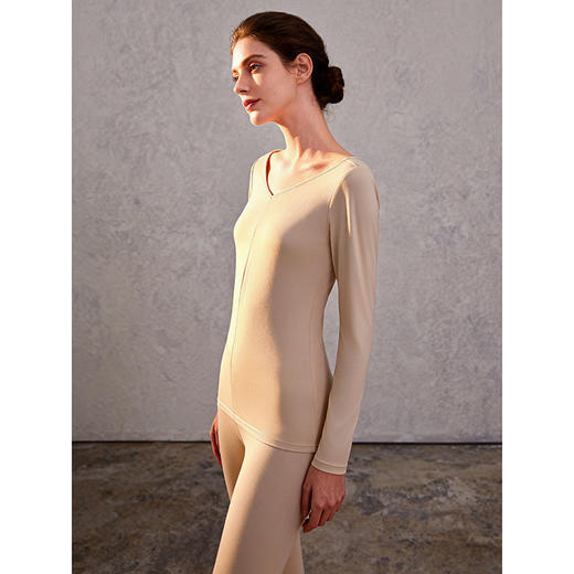 官网399！内家轻薄隐形v领莫代尔高弹软糯保暖内衣套装女 蓄热秋衣秋裤睡衣裤 商品图2