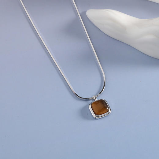 【宏艺珠宝】虎眸方韵·银s925项链 商品图1