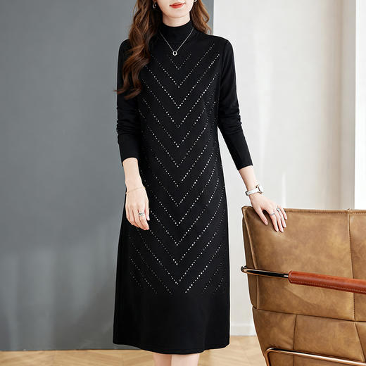 黑色半高领连衣裙女冬季2026新款大码女士打底毛衣长裙配大衣裙子 商品图3