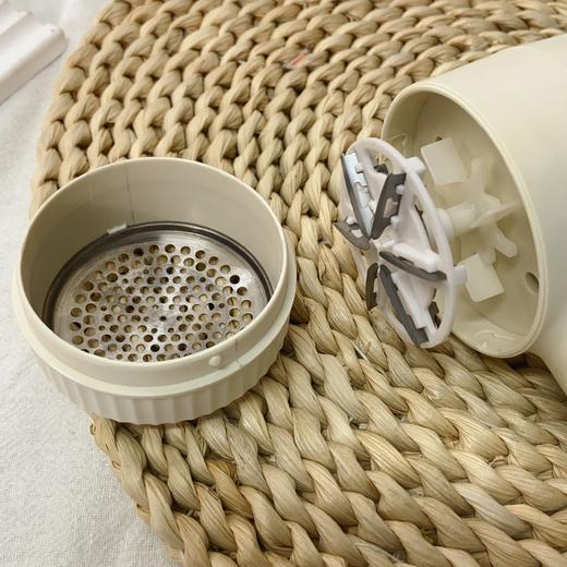 🔥毛球克星‼️【毛球修剪器】🌟一杯奶茶钱让全家衣服都摆脱毛球烦恼！！！ 🔺高转速马达，提供硬核强动力 🔺加厚蜂窝护衣网，💥快速扫除毛球又不伤衣  商品图3