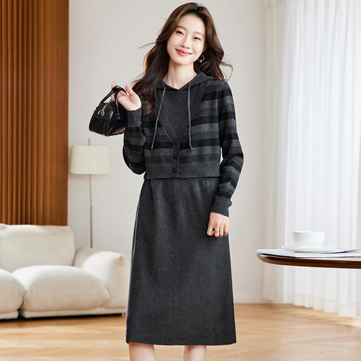 丁摩 秋冬女装连帽假两件针织连衣裙2813 商品图1