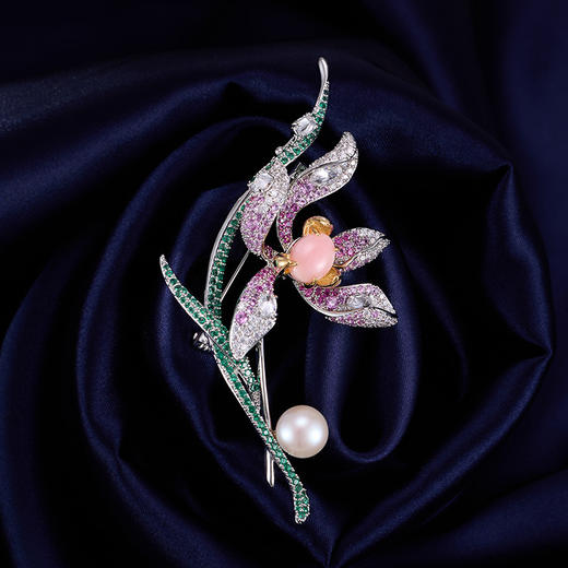 精致典雅淡水珍珠花朵胸针，高级感轻奢粉蕊女王贝气质高档服饰配件LY-Z-160 商品图0