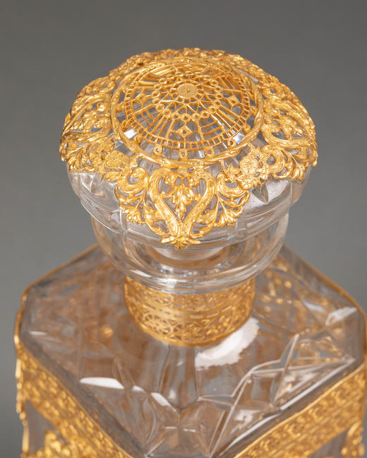 独角鹿西洋古董19世纪末法国出品古典卷叶纹铜鎏金精雕镶嵌女神与小天使主题卡梅奥装饰水晶烈酒瓶 商品图8