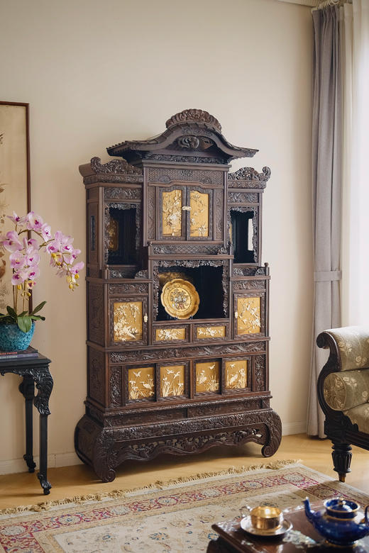 独角鹿西洋古董1880年代日本明治时期出品祥云龙凤纹硬木精雕装饰东方花鸟主题金漆莳绘及芝山镶嵌大型多宝阁 商品图0