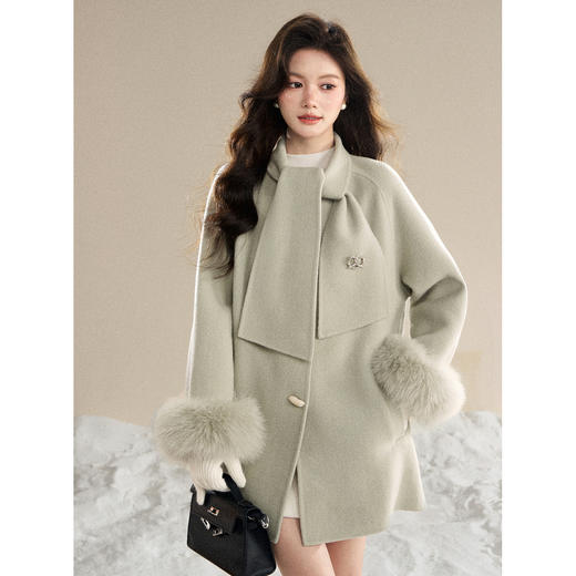 鹿向南「瑾荷」高级感绿色双面毛呢外套女冬季巨好看短款气质大衣 商品图3