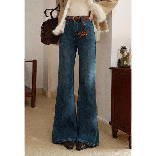 鹿向南「蓝调匠致」蓝色微喇牛仔裤女秋冬装新款高腰显瘦长款裤子 商品图0