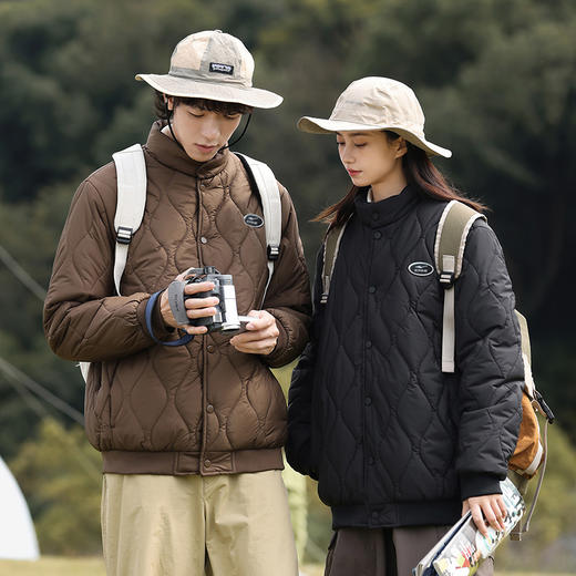 优选丨鸿星尔克 冬季户外工装情侣宽松翻领菱格潮流时尚棉服EK-YYS9802 商品图1