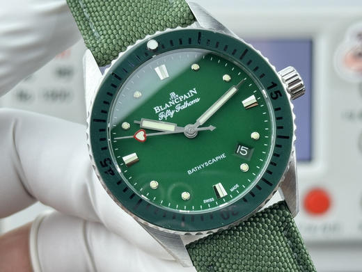 Noob official➕宝珀-38mm五十寻5100-1130系列   [官方尺寸38mm]  高科技缎面陶瓷光泽亮丽、高硬度、不变色、不沾污、不易磨损。【表壳】牙圈对版，立体感强，永不退色❕❕❕ 商品图3