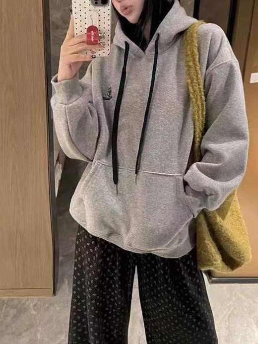 赵露思同款🔥🔥🔥奥粒绒【重工刺绣】95%棉 连帽款～加绒厚款卫衣-喜出 商品图3