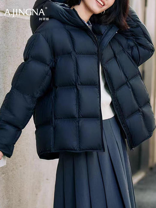 【 方格绗线】阿菁娜冬冬季新款方格绗线羽绒服星朵绒轻盈保暖连帽休闲F30D216023 商品图4