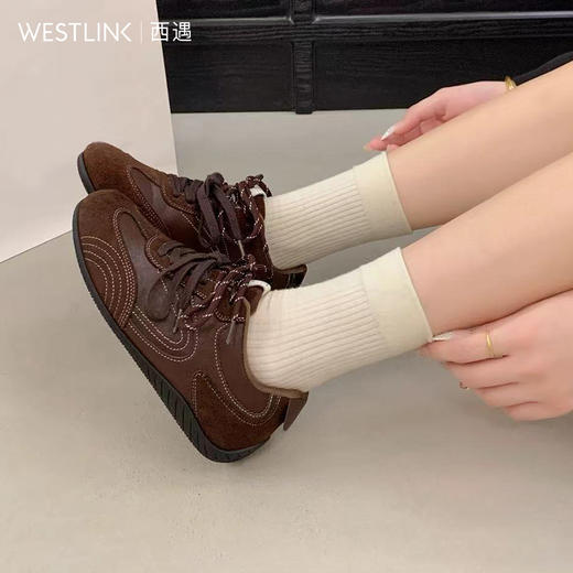 西遇复古德训鞋女新款秋冬美拉德赛车鞋轻便平底休闲运动鞋K0057322 商品图1