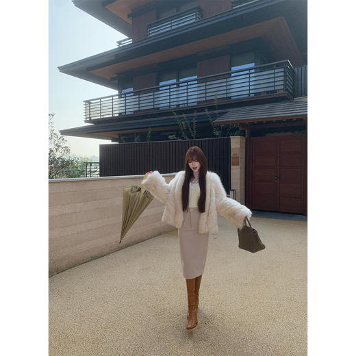 LINCHAOZHANG【干金归来】 LW250186 皮草外套 商品图4