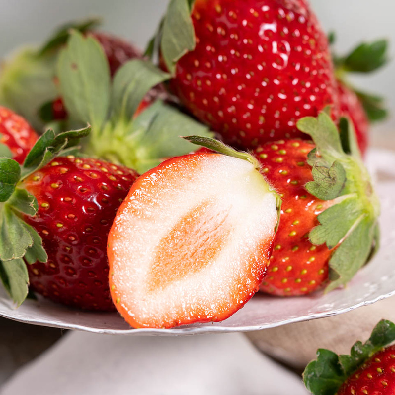 【排单发货】有机草莓丨多品种，红草莓香气浓郁，黑草莓甘甜爽口，粉草莓小清新，叶子较大，介意慎拍，⭐️京东空运