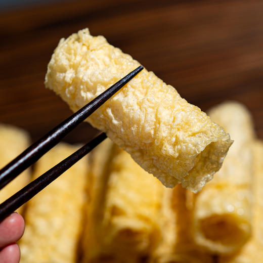 三秒响铃卷/山泉水鲜腐竹丨东北非转基因大豆，长白山山泉水，配料干净没有添加剂，响铃卷定制的，炸完的油不再循环利用，腐竹只用豆浆头层油皮，豆香浓郁 ，120克/盒⭐️顺丰快递 商品图1