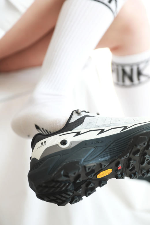 三代目爬坡，松弛感越野跑步鞋。情侣户外缓震专业跑山鞋C120158 商品图7