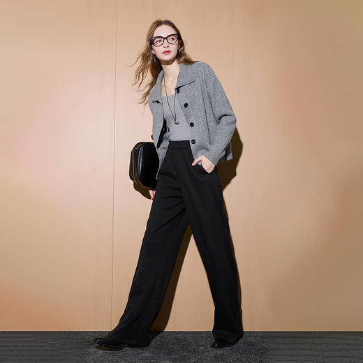 西遇白色毛衣外套女冬季新款设计感文艺休闲立领针织开衫SS051900 商品图1