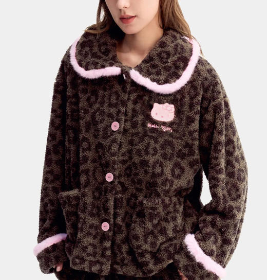 官网599！野兽家同款KITTY豹纹联名款可丽绒家居服套装  立领围巾领/撞色娃娃领 甜美可爱减龄温暖 商品图3