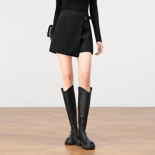 「自」全新升级【铂金会员146/天猫189/差价43】(22503)洛诗琳设计感不规则毛呢短裤2025冬季新款百搭高腰显瘦靴裤 商品图2