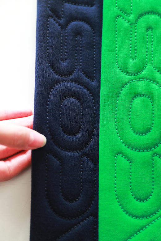 学院风连帽卫衣，胸口大刺绣。内里加绒连帽复古加厚外套C120160 商品图14