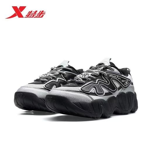 6楼特步运动女士休闲鞋974118320016	银色/黑 商品图0