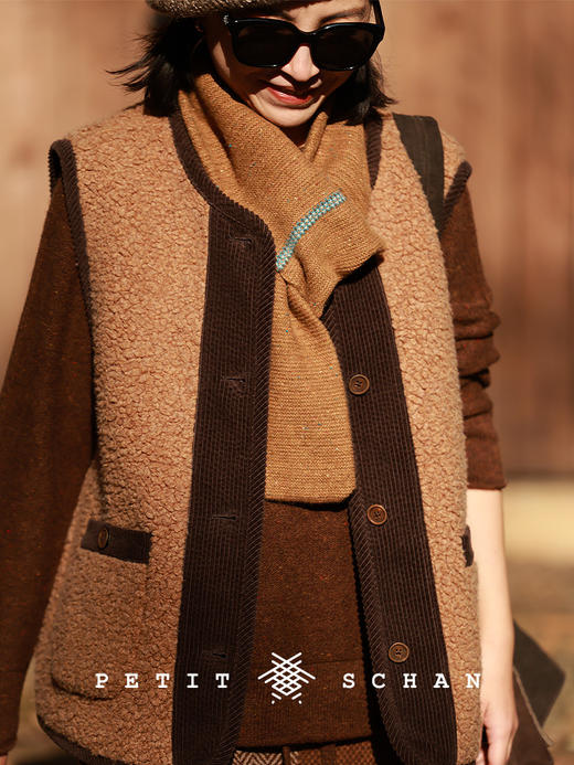PETIT SCHAN小闪 CLO#977 Warm and Goofy 暖憨憨 复古羊羔毛撞色马甲 商品图0