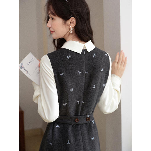 鹿向南「雾灰蝶语」灰色假两件拼接设计感连衣裙女秋冬气质长裙子 商品图3