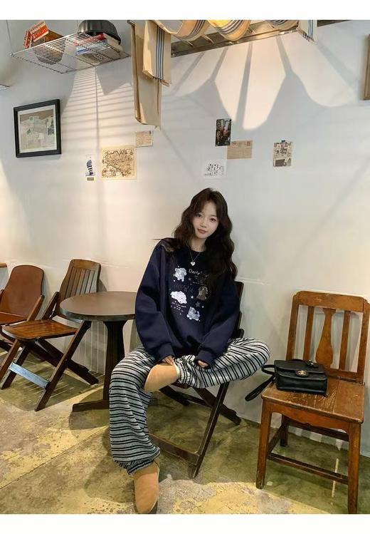 【工艺卫衣】egg品牌爆款～狗狗印花短款卫衣-喜出 商品图3