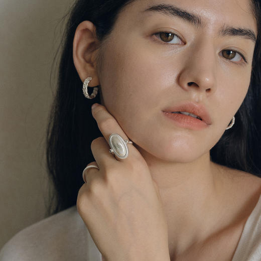 SOFT ROOM	斜纹包边玉石双面戒指 商品图2