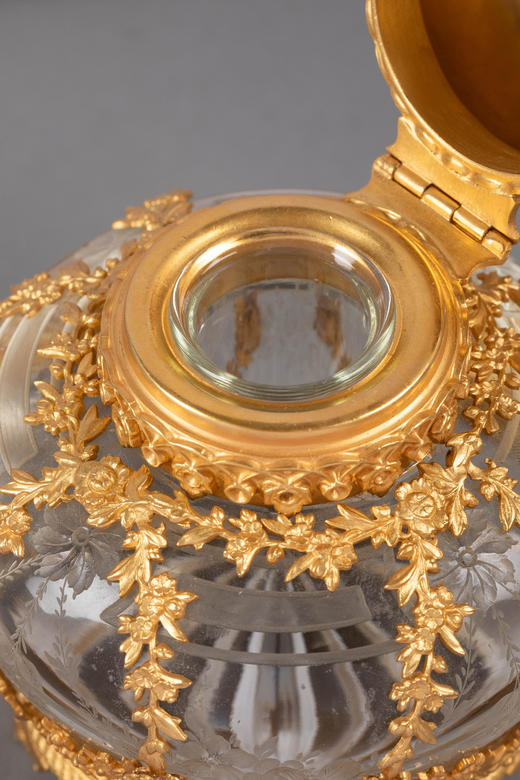 独角鹿西洋古董19世纪法国出品繁花卷叶主题铜鎏金精雕装饰蚀刻水晶墨水瓶 商品图8