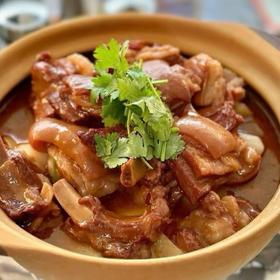 “阿德童年”红烧羊肉