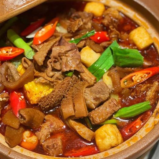 “阿德童年”牛杂煲 商品图0