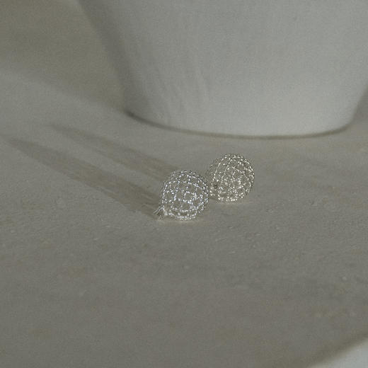 SOFT ROOM	钩针镂空球耳环 商品图1