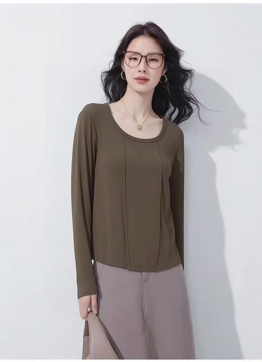 这也太好穿了吧【超值特卖】688双压线圆领超软超弹打底衫-喜出 商品图0