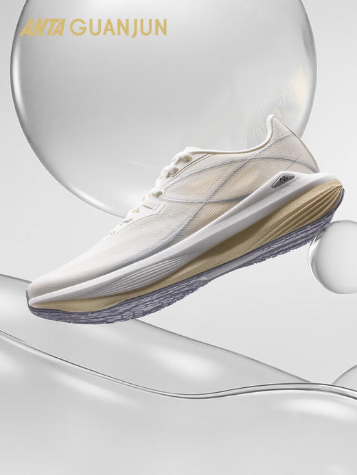 安踏冠军轻风丨城际路跑鞋女子缓震回弹透气轻便跑步鞋子122525532A 商品图0