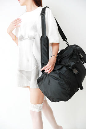 40L大容量旅行包，仪式感行李包。可置拉杆箱上の防水包袋A111366