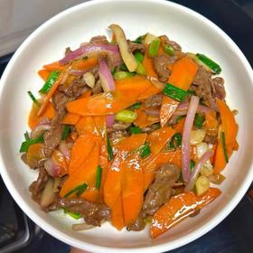 “阿德童年” 胡萝卜炒牛肉