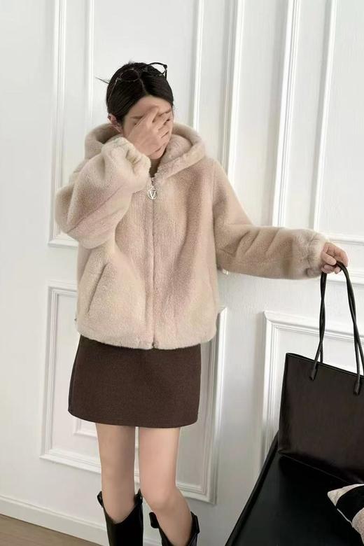 LNNNS 高级感休闲简约连帽皮草毛绒外套 21888 商品图0