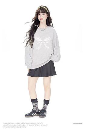 🔥🔥【潮牌卫衣】圆领牛奶绒～蝴蝶结印花加绒牛奶绒卫衣-喜出