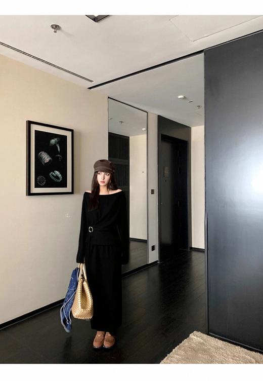 欧芮儿2025新款冬季黑色针织裙类套装女 商品图2
