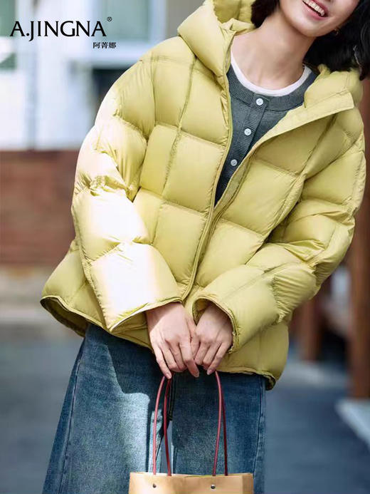 【 方格绗线】阿菁娜冬冬季新款方格绗线羽绒服星朵绒轻盈保暖连帽休闲F30D216023 商品图3